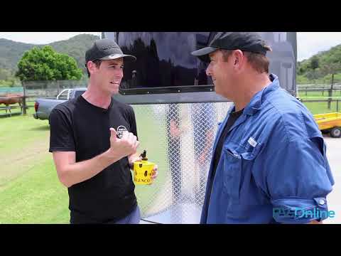Load and play video in Gallery viewer, Heavy Australian Heavy Duty Hitch Lock & Chain Lock