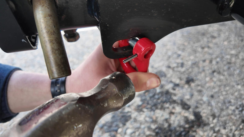Load image into Gallery viewer, Mawby Hook Trailer Safety Chain Coupling 3.5T 13mm Throat Pair
