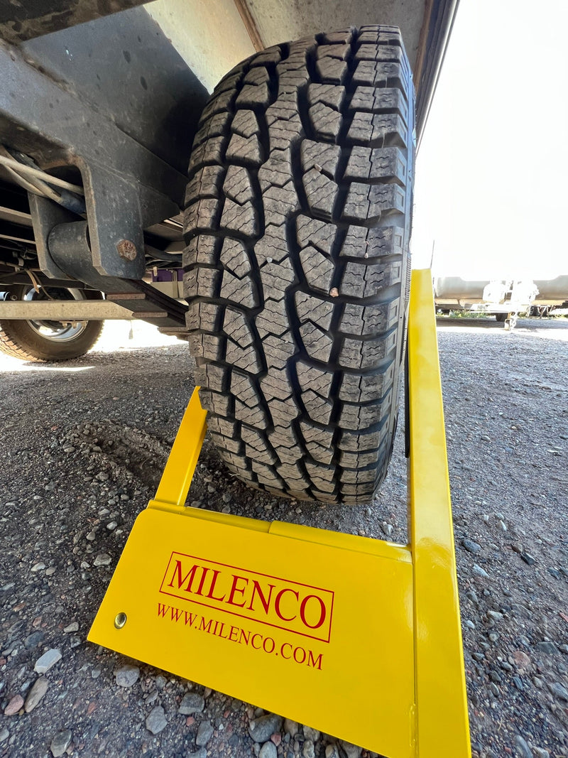 Load image into Gallery viewer, Milenco Australian Wheel Clamp Suits Up to 295 Width Tyres
