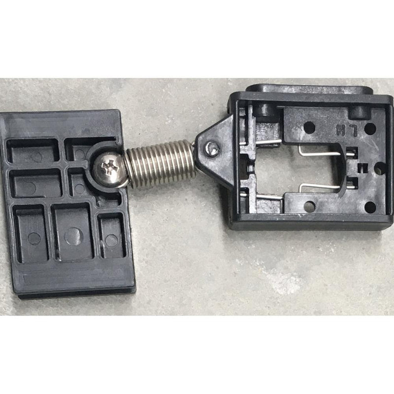 Load image into Gallery viewer, Milenco Outer Door Catch Mechanism Suits Left hand
